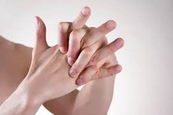 Risks of Knuckle Cracking